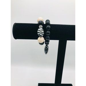 Chunky Zebra print black cream heart dangle stretch bracelets (2)